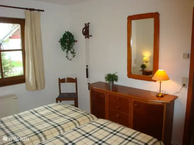 frankenau hasewinkel en Alemania, Sauerland, Frankenau - casa vacacional Dormitorio al frente.
