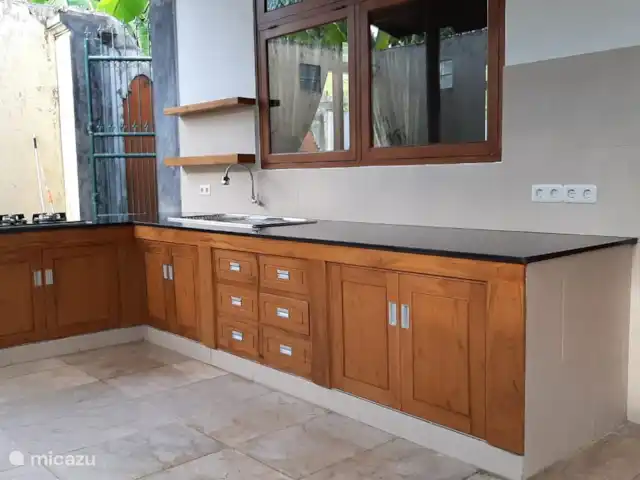 bungaló en Indonesia, Bali, Lovina – Rumah Lotus La cocina