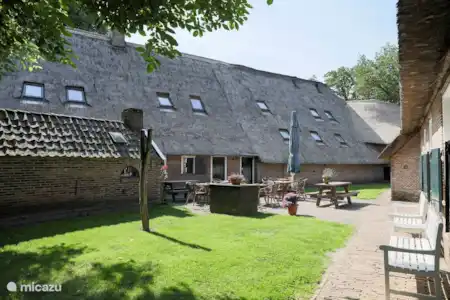 Vakantiehuis Nederland, Drenthe, Orvelte boerderij Borckerhof 1 terras