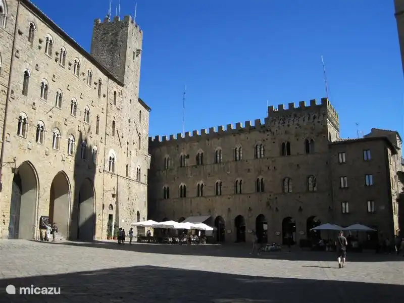 Place principale Volterra