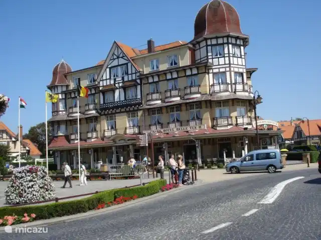 Pueblo junto al mar en Bélgica, Costa Belga, De Haan - bungaló La fantástica arquitectura de De Haan