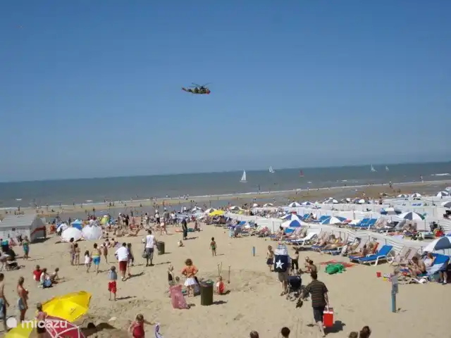 Pueblo junto al mar en Bélgica, Costa Belga, De Haan - bungaló La playa de De Haan
