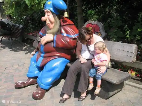 Y, por supuesto, a unos 30 minutos en coche de Plopsaland