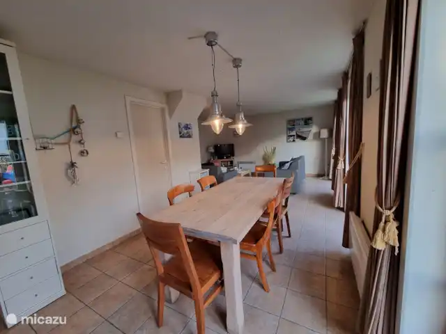 Pueblo junto al mar en Bélgica, Costa Belga, De Haan - bungaló Una impresión de nuestra sala de estar