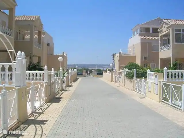 Rent Banos Europa in Torrevieja, Costa Blanca. Micazu