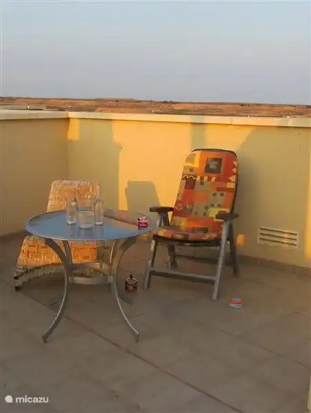 dakterras in de  avondzon