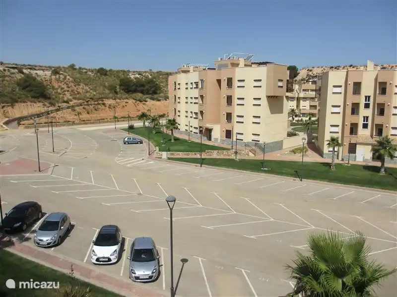 parkeerplaats behorend bij appartement