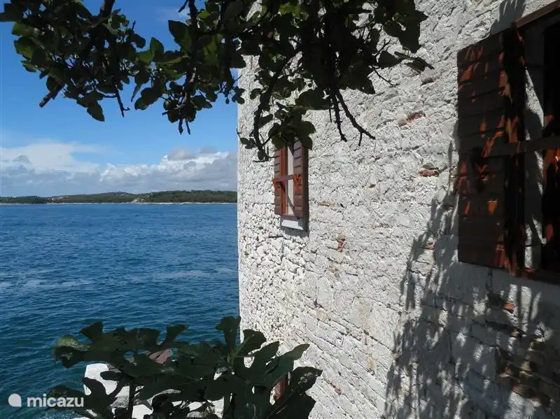 Rovinj. Vista al mar desde el casco antiguo