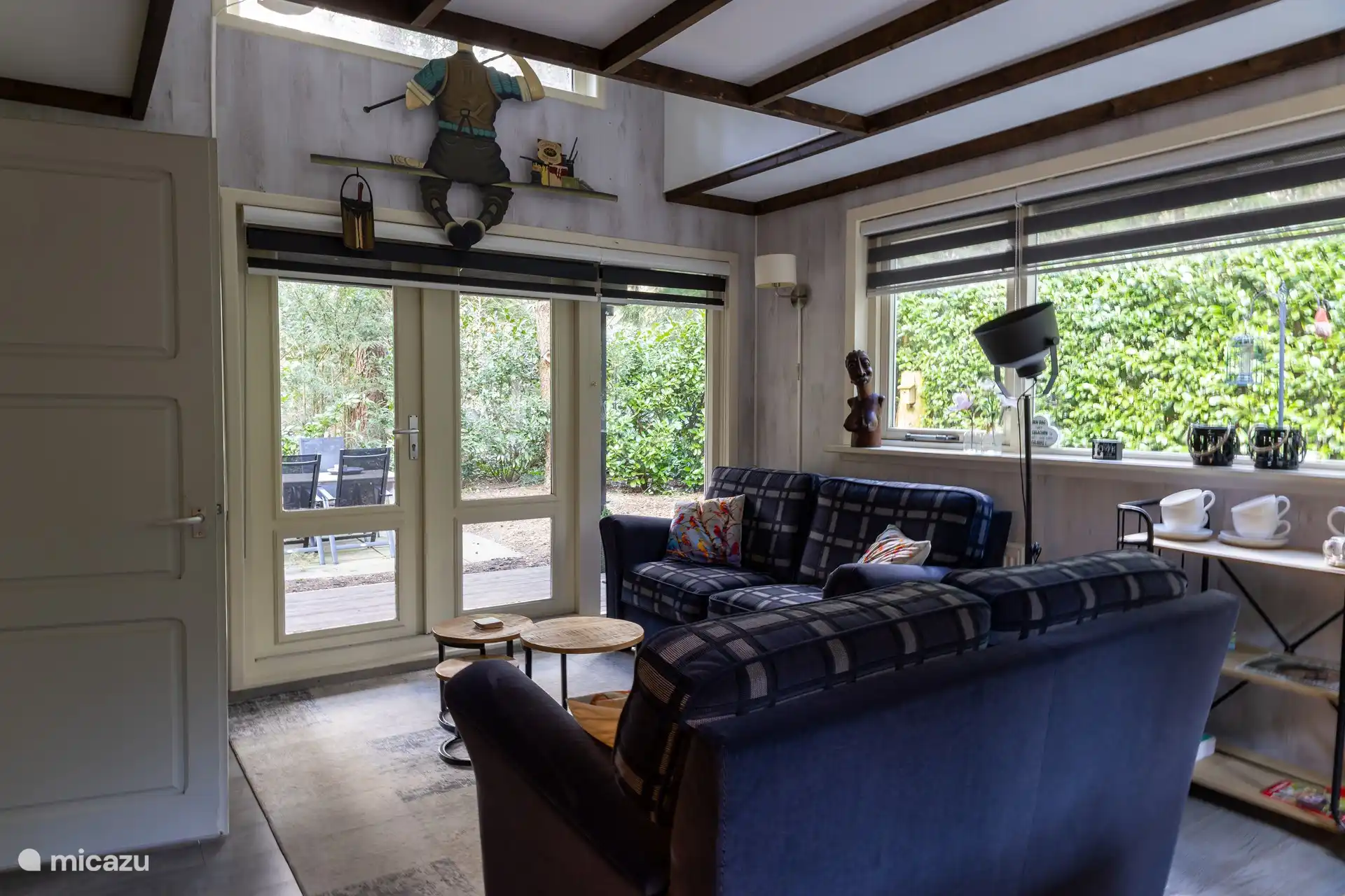 Wonderful to look outside, maybe there will be a Fox, Badger or Squirrel.
