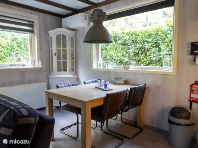 Le Coucou au Bospark de Vliegden | Pays-Bas, Gueldre, Emst (Epe) - chalet Salle.