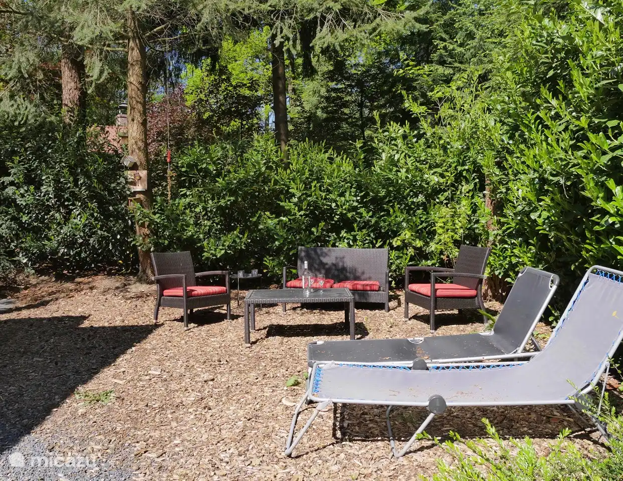 Everything can sit comfortably