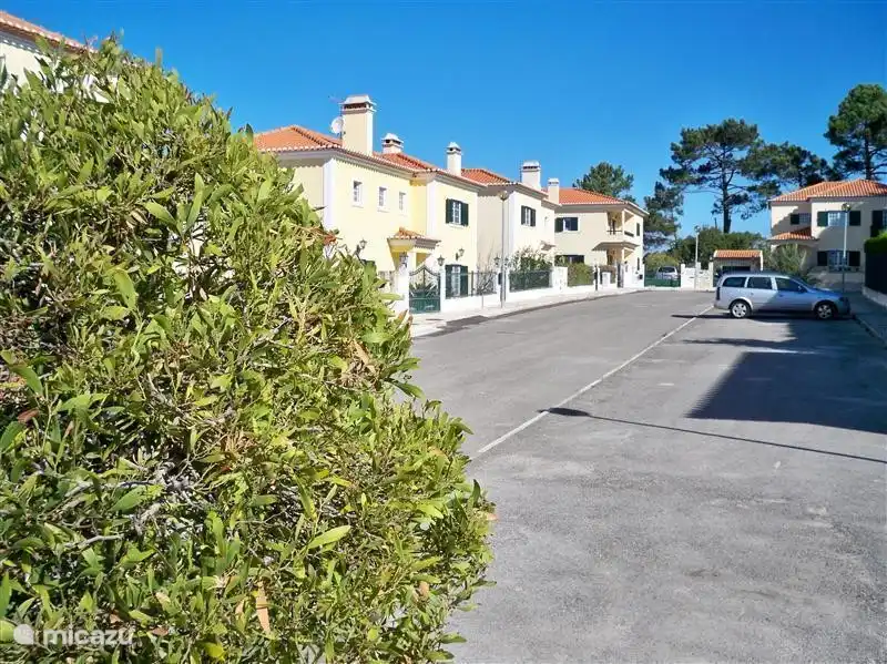 Die Villa liegt in einer ruhigen Wohngegend authentische portugiesische entfernt.