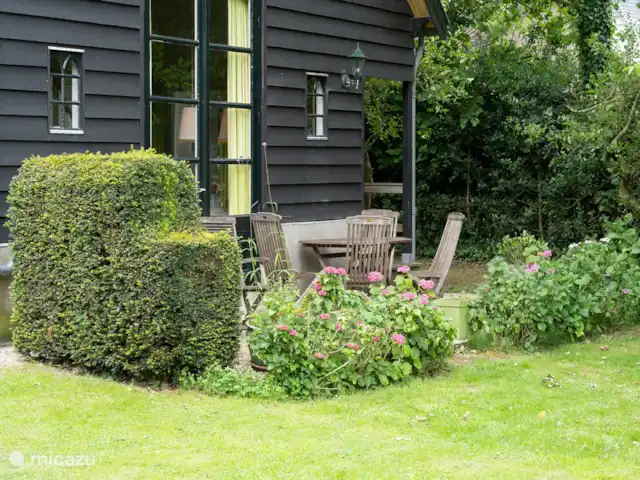 Koetshuis `t Geyn - Landgoed Noorden | Pays-Bas, Gueldre, Deil - maison de vacances Terrasse devant la remise