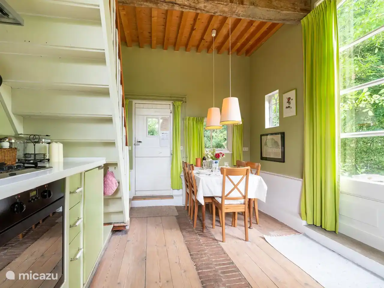 Kitchen and dining table