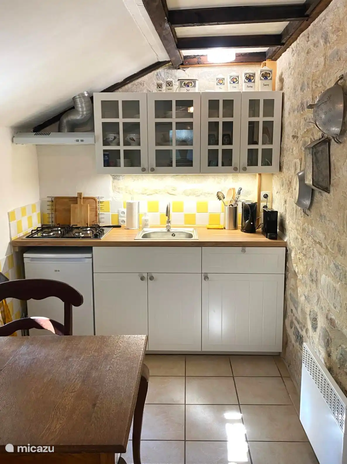 L `Hirondelle die Fenêtre in Frankreich, Nièvre, Anlezy - Ferienhaus