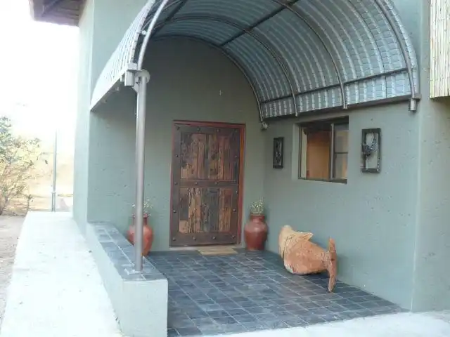 Entrada al nido de cebra