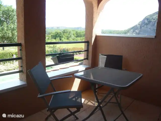 Les Palmiers à Vallon en Ardèche | France, Ardèche, Vallon-Pont-d'Arc - villa la loggia