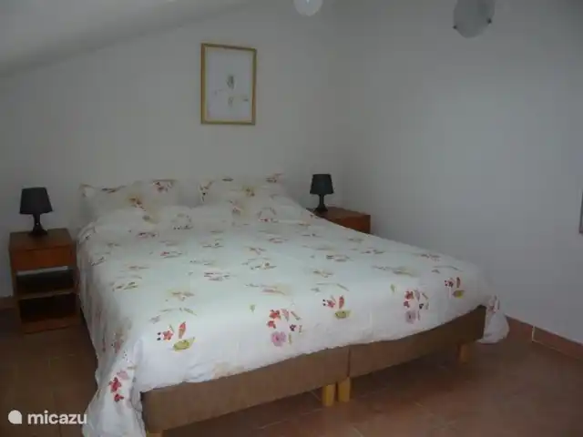 Les Palmiers à Vallon en Ardèche | France, Ardèche, Vallon-Pont-d'Arc - villa La 2ème chambre à l'étage