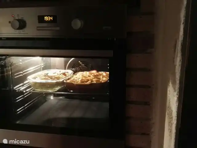 Les Dix Étoiles ¡Zona muy tranquila! en Francia, Hérault, La Tour-sur-Orb - villa Aprende a cocinar: ¡los platos de horno favoritos!
Libros de cocina disponibles.