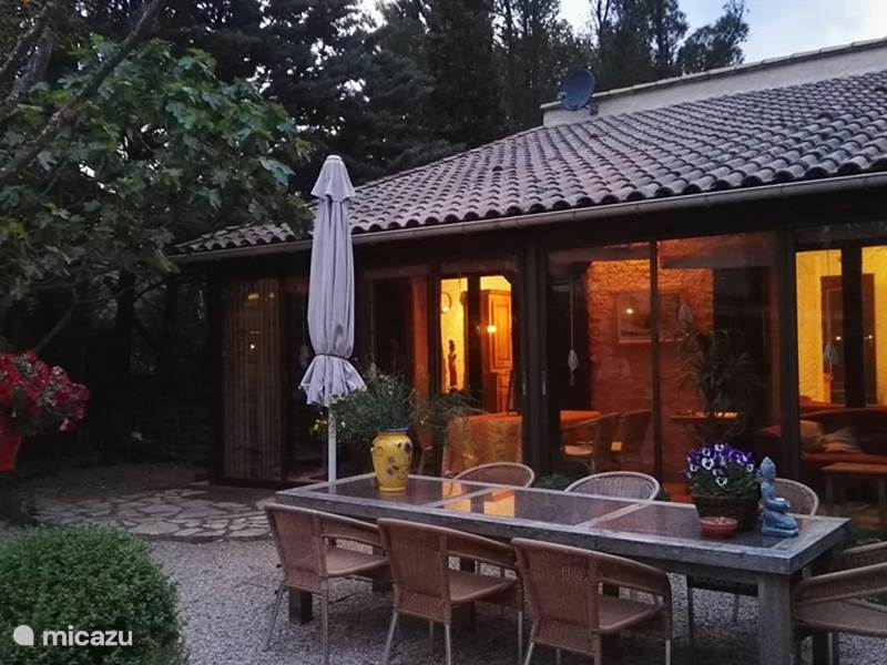 Maison de Vacances France, Hérault, La Tour-sur-Orb Villa Les Dix Étoiles Endroit très calme !
