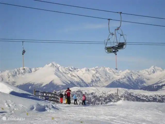 Chalet alpin | Autriche, Styrie, Stadl an der Mur - chalet Kreischberg : un domaine skiable pour les familles, skieurs et snowboardeurs débutants et confirmés. Ce domaine accueille régulièrement la coupe du monde de snowboard et les championnats du monde de ski acrobatique et de télémark.