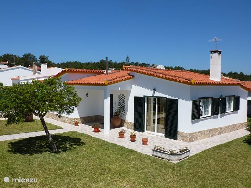 Holiday home in Portugal, Prata Coast, Bom Sucesso Holiday house Casa Catharina