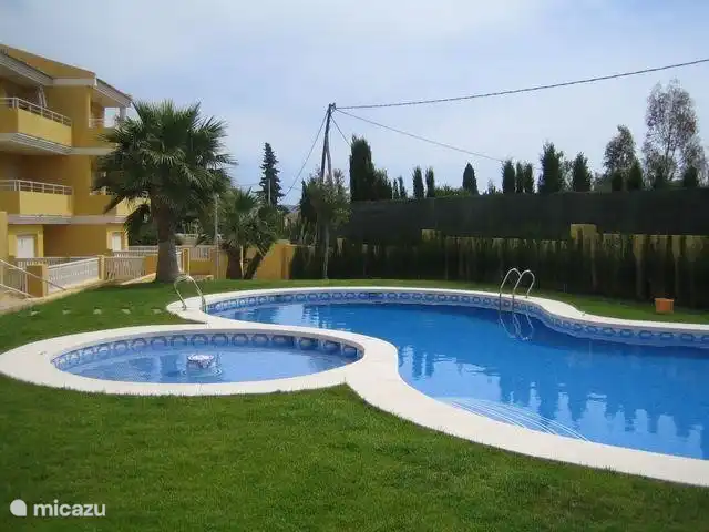 Piscina comunitaria