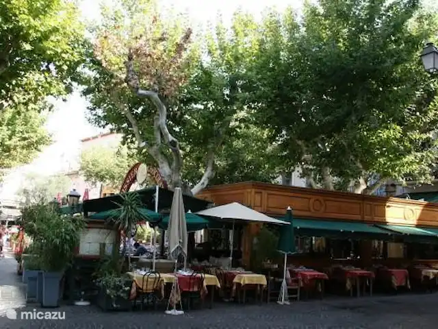 Va et Vient Soleil Sainte-Maxime | France, Côte d'Azur, Sainte-Maxime - villa Merveilleux restaurants et cafés