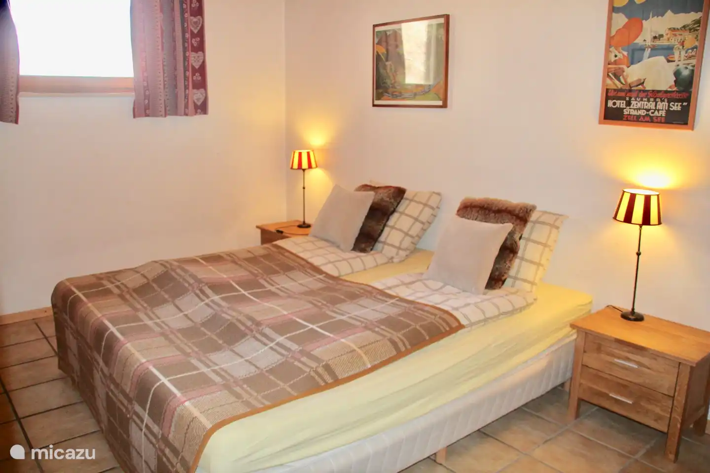 Planta baja: otro dormitorio 'principal' de 2p visto desde el otro lado...