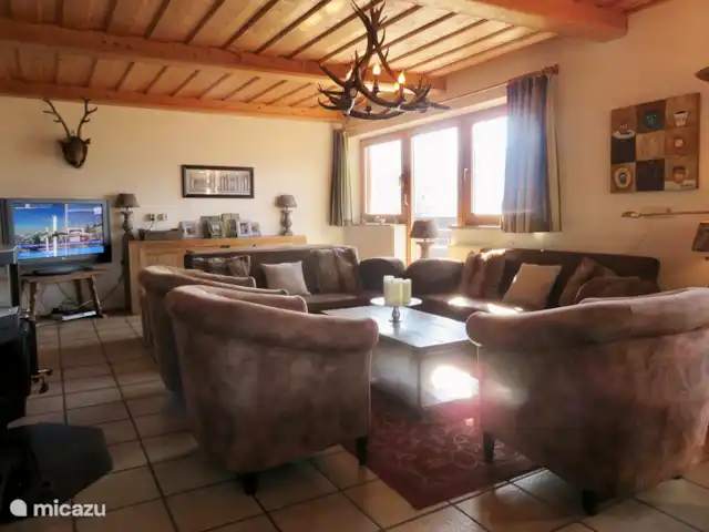 Va et Vient Zell am See/Kaprun en Austria, Salzburgo, Kaprun - chalet salón 1ª planta con acceso directo a la soleada terraza.