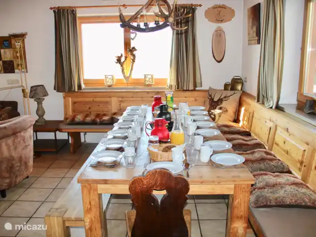 Va et Vient Zell am See/Kaprun en Austria, Salzburgo, Kaprun - chalet 'Eckbank' austriaco con hasta 16 asientos