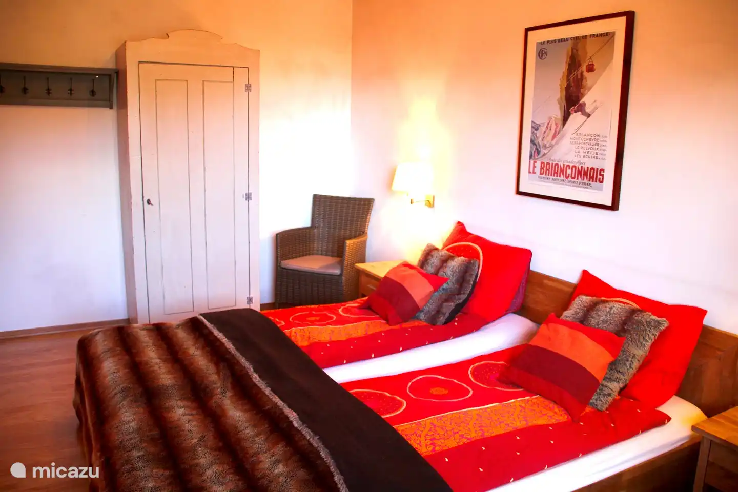 El mismo segundo dormitorio 'Master' del 1er piso desde un punto de vista diferente.