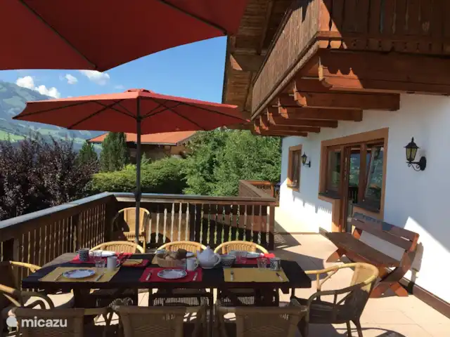 Va et Vient Zell am See/Kaprun en Austria, Salzburgo, Kaprun - chalet Terraza en verano