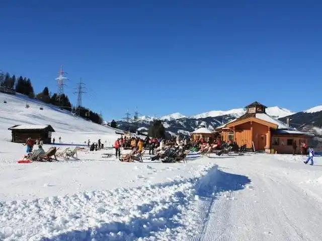 Va et Vient Zell am See/Kaprun en Austria, Salzburgo, Kaprun - chalet La montaña de la familia Maiskogel que la casa domina b (a 2 minutos de nuestra casa) en un hermoso día de diciembre
