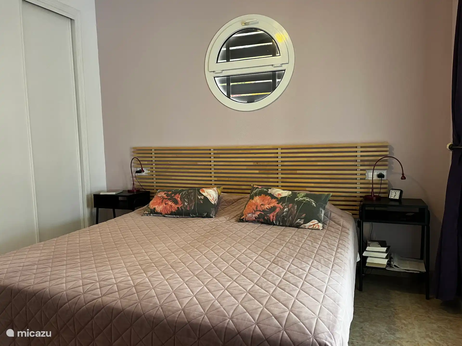 Ground floor bedroom.