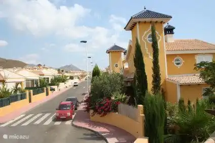 The villa is situated on a quiet dead end street, so no through traffic. Many privecy and quiet.