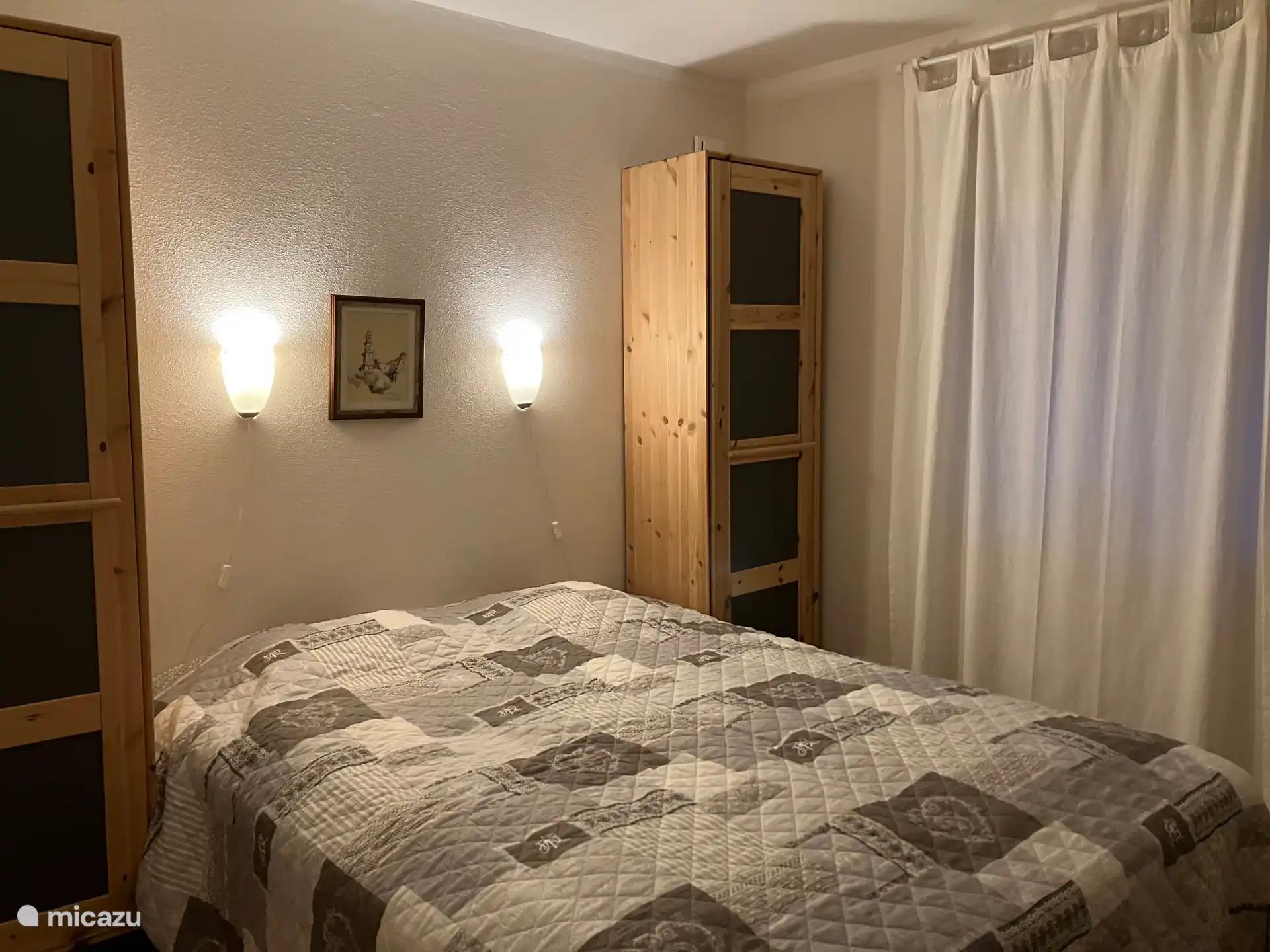 2nd bedroom bed 160x200