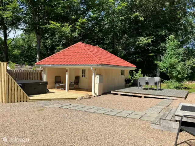Location de Vacances Suède, Skåne, Västra Torup - Svenstorp, villa - Jacuzzi et sauna 'Karin's Stuga' Maison de sauna avec jacuzzi