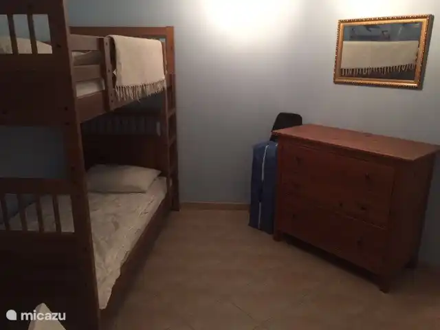 Slaapkamer met stapelbed