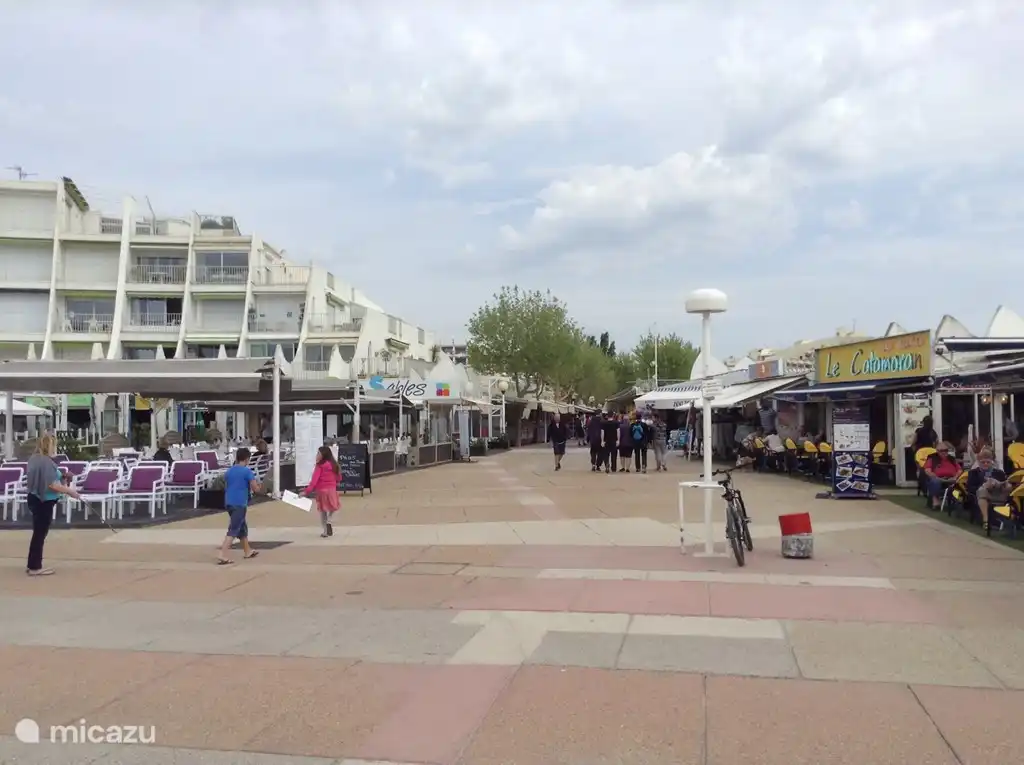 Boulevard voor bij appartement

