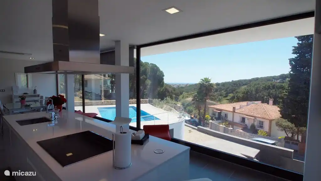 Uitzicht vanuit de keuken