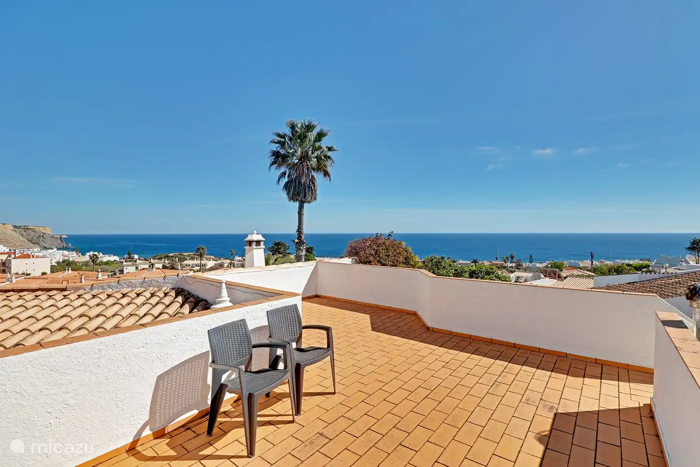 Azotea para recibir el último sol del día.