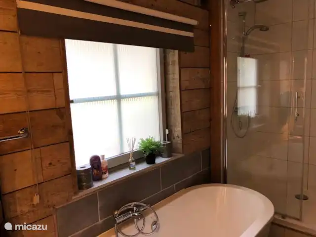 Cap Vert en Bélgica, Ardenas, La Roche-en-Ardenne - casa vacacional Baño 1