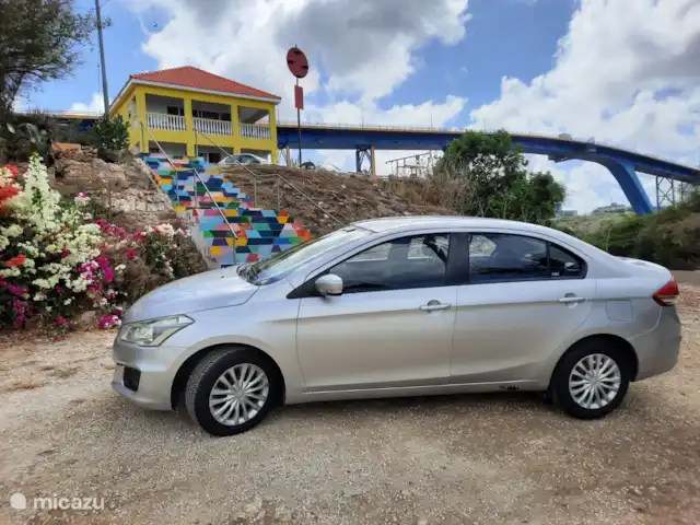 Maison Tropicale Salina | Curaçao, Curaçao-Centre, Willemstad - maison de vacances Possibilité de louer une ou plusieurs voitures. Exemple de voiture de location. Différents modèles possibles.
La livraison à l’aéroport de Hato est possible. 
Prix à partir de € 35,00 par jour, assurance tous risques incluse