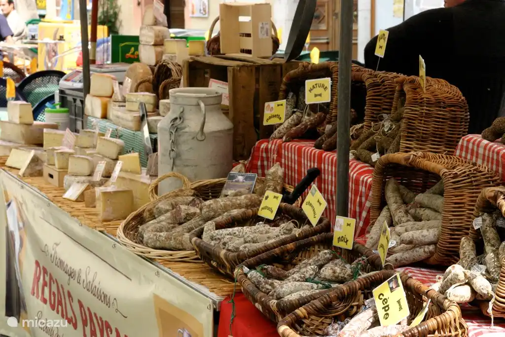 De gezellige markt in Die