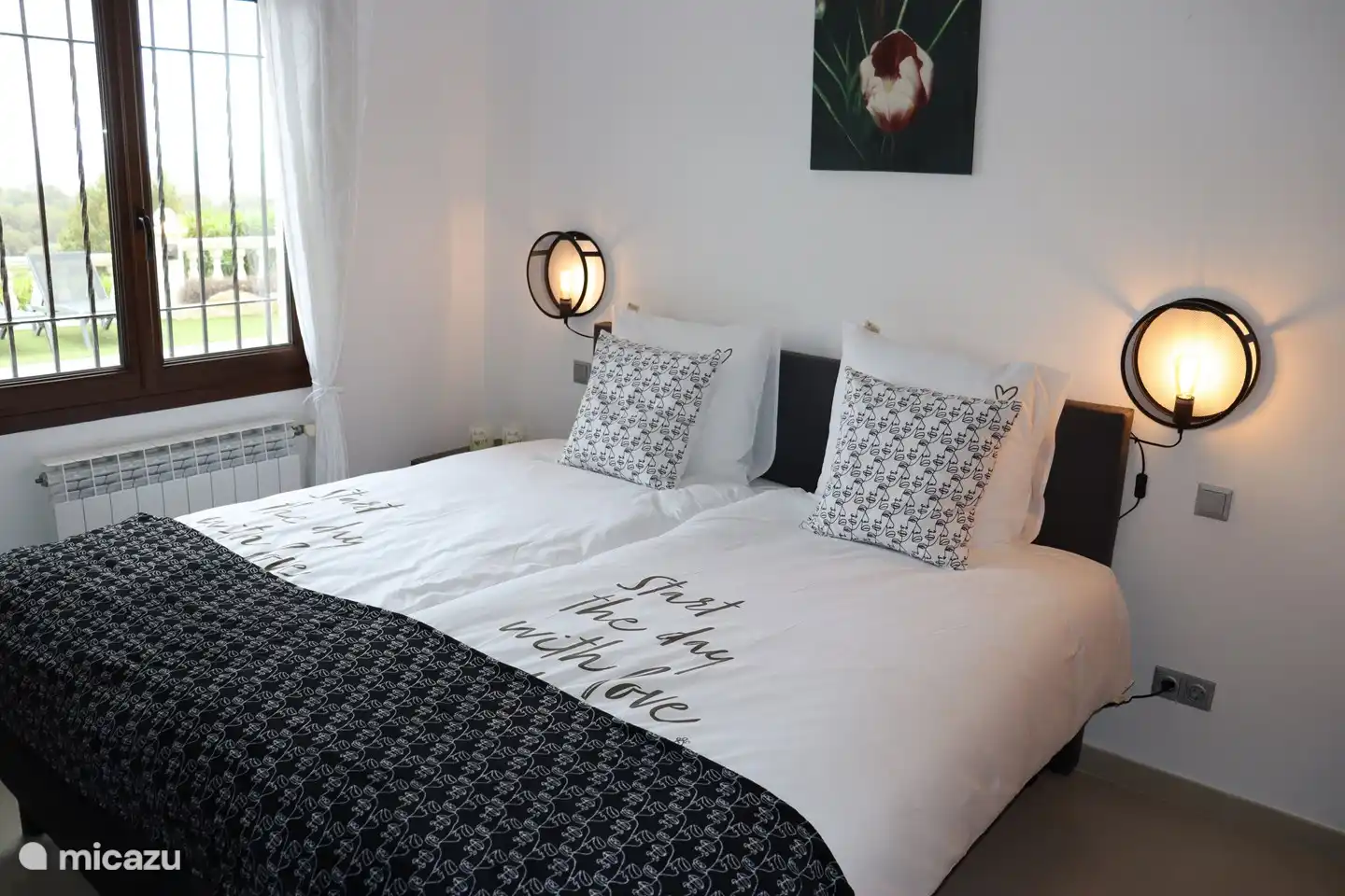 Eines der Schlafzimmer im Erdgeschoss