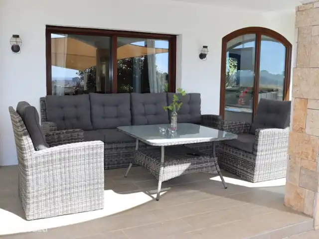 Location de Vacances Espagne, Costa Brava, Calonge, villa - VillaCostaBrava Détendez-vous sur ce fantastique canapé de salon