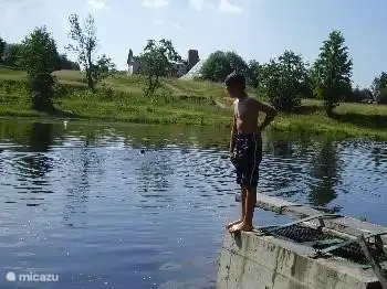Schwimmen See zu Fuß zu erreichen, wo Sie ein erfrischendes Bad im Sommer stattfinden kann.