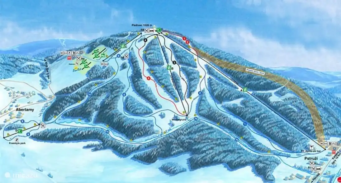 Übersicht der Skipisten Plessivec. Plešivec ist das neueste Skigebiet in Tschechien und bietet 12 km Pisten. In der Nähe gibt es einen großen Kinderpark und verschiedene Restaurants und Unterkünfte.