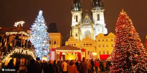 Der alte Markt in Prag zu Weihnachten. Für das ultimative Gefühl Weihnachten.